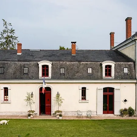 Bed & Breakfast Chateau De Gouyas
