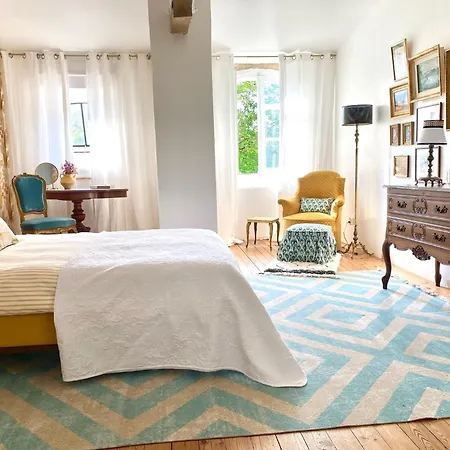 Bed & Breakfast Chateau De Gouyas