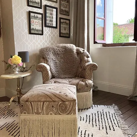 Bed & Breakfast Chateau De Gouyas Montagrier