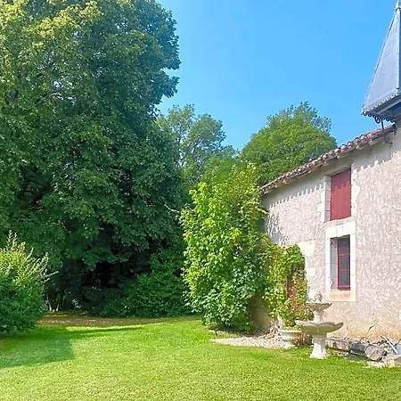 Château De Gouyas Alojamento de Acomodação e Pequeno-almoço 3*
