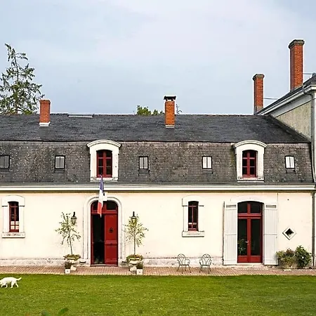 Château De Gouyas 3*