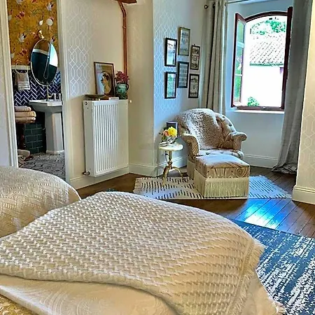 Château De Gouyas 3* Montagrier