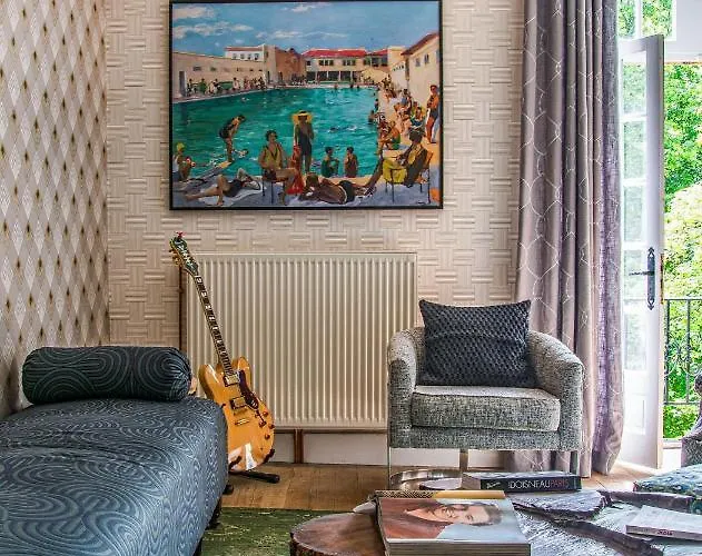 Château De Gouyas 3* Montagrier