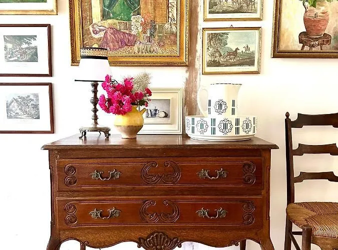 Château De Gouyas Alojamento de Acomodação e Pequeno-almoço 3*