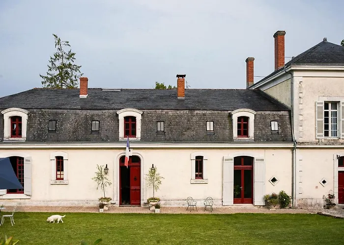 Alojamento de Acomodação e Pequeno-almoço Château De Gouyas