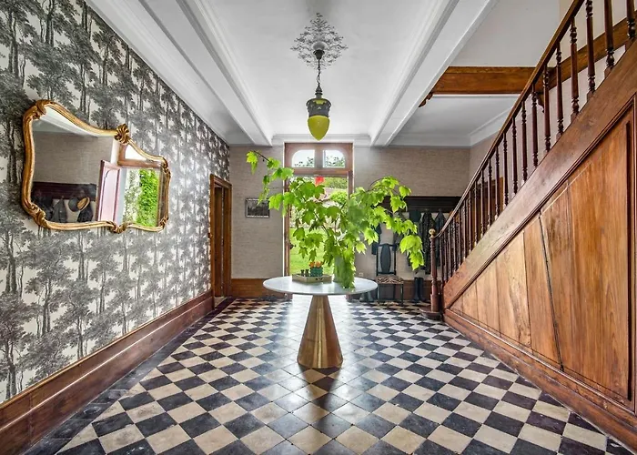 Château De Gouyas 3* Montagrier