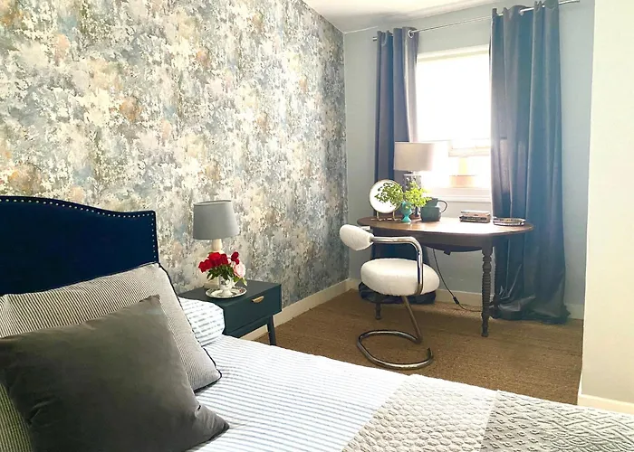 Chateau De Gouyas 3*